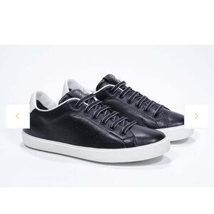 Leather Crown Women’s LC06 White & Black Low Top Leather Sneaker Shoes Size 37